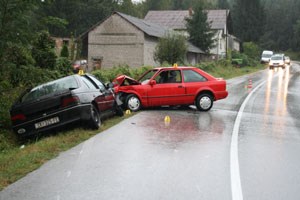 Slika Fotografije/Opcenite fotografije/Prometne nesrece/prometna_Selnica_19092011.jpg